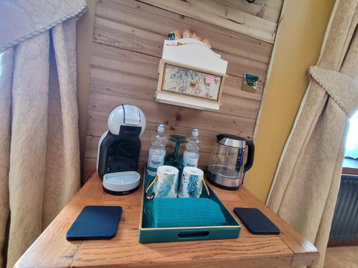 Farmhouse B&B Family Stay Or Romantic Break, On Our Smallholding Close To ناربيرث المظهر الخارجي الصورة